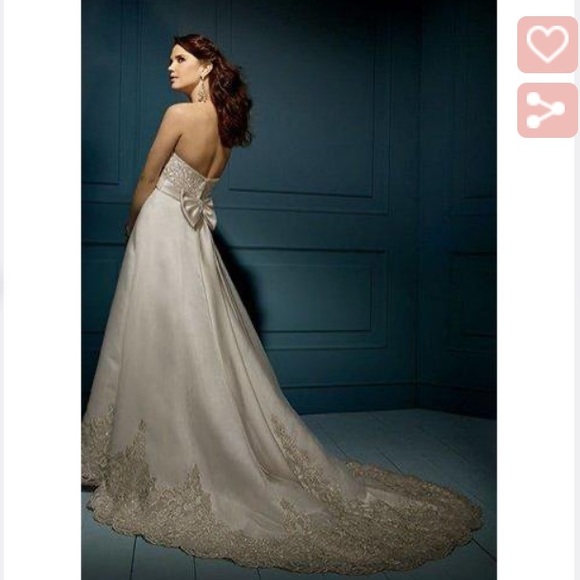 Alfred Angelo Saphire Collection Wedding Dress - Picture 2 of 7